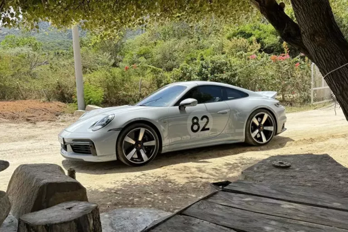 Cuong Do la “cuoi” Porsche 911 Sport Classic gan 20 ty di tham ray