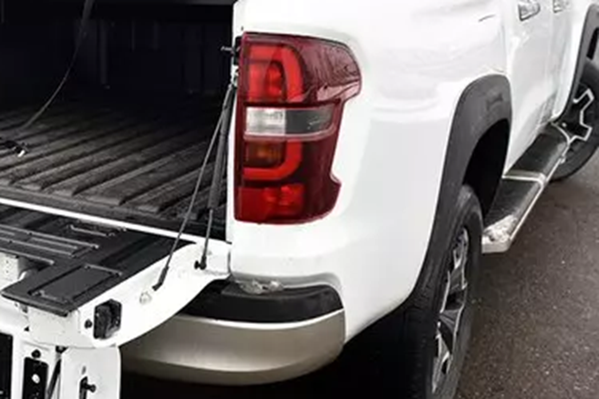 Changan Hunter - bán tải EREV đầu tiên trên thế giới từ 456 triệu đồng - Hình 18 Changan Hunter - ban tai EREV dau tien tren the gioi tu 456 trieu dong-Hinh-18
