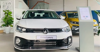 Sedan hạng B giá cao nhất Việt Nam giảm tới 270 triệu đồng Sedan hạng B giá cao nhất Việt Nam giảm tới 270 triệu đồng