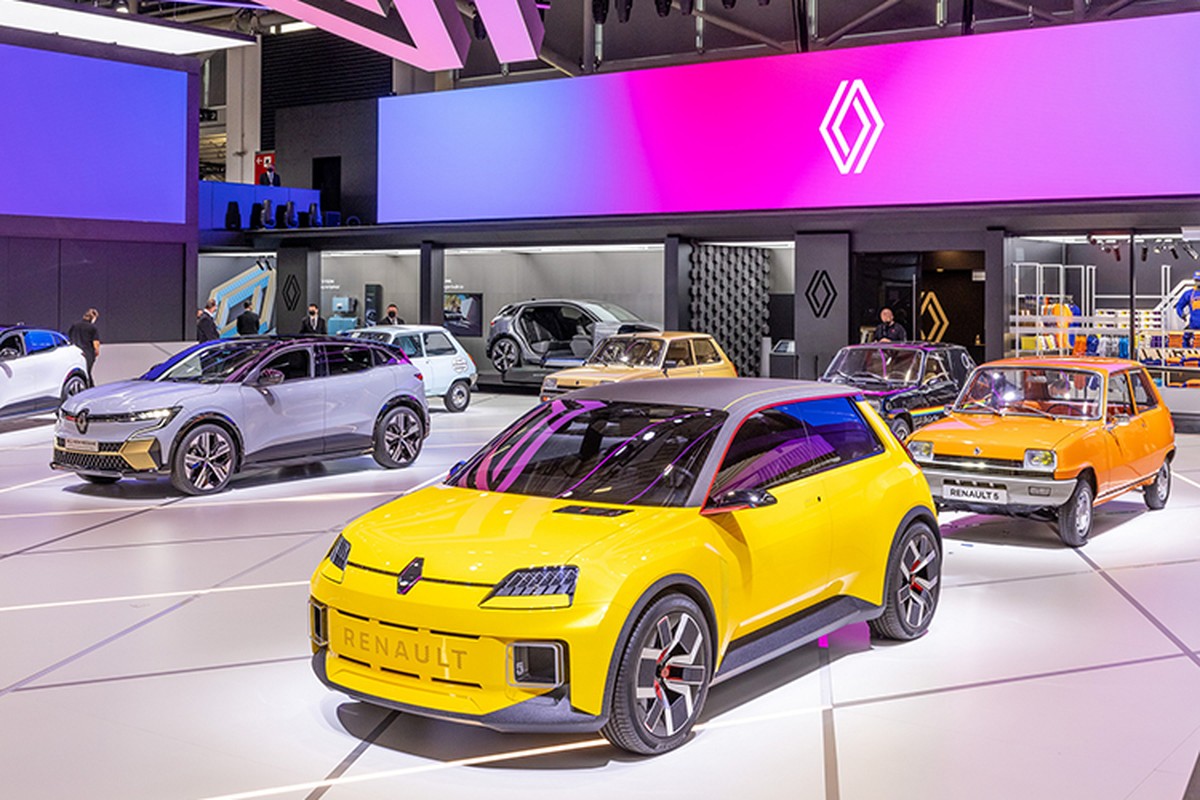 Renault 5 E-Tech 2024 - oto dien re nhat chau Au, 