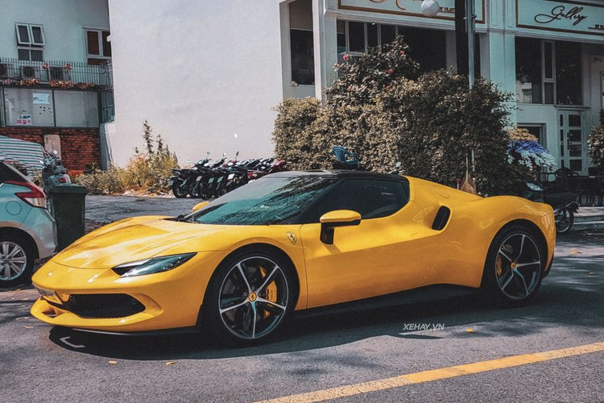 Ferrari 296 GTB chay 3.000km cua dai gia Ha Noi, ban hon 22 ty