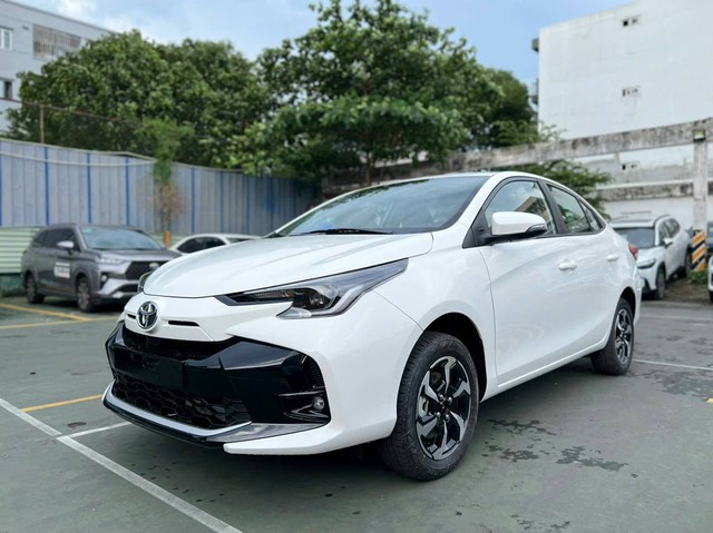 Toyota Vios 2024 bản 'taxi' giá 458 triệu đồng tại Việt Nam trang bị gì?