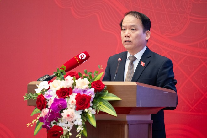 Chủ nhiệm Ủy ban Pháp luật của Quốc hội Hoàng Thanh Tùng tham luận