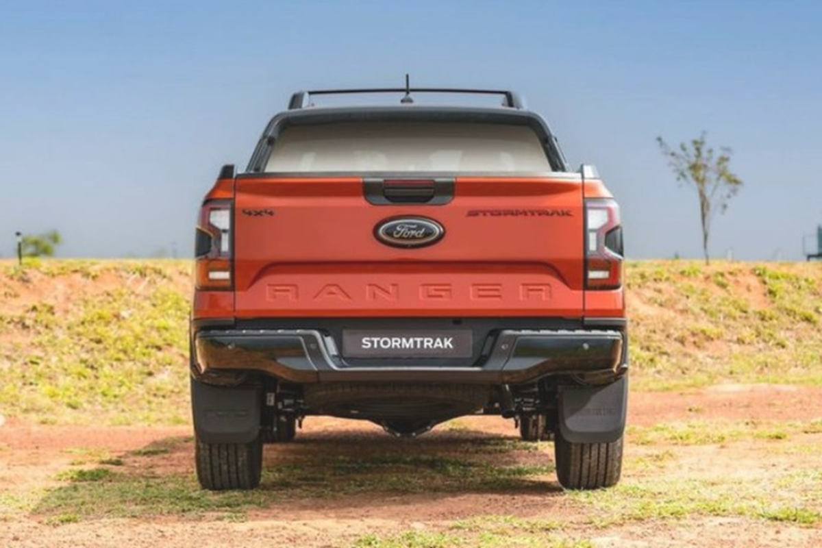 Đại lý báo giá Ford Ranger Stormtrak khoảng 1,059 tỷ tại Việt Nam - Hình 9 Dai ly bao gia Ford Ranger Stormtrak khoang 1,059 ty tai Viet Nam-Hinh-9