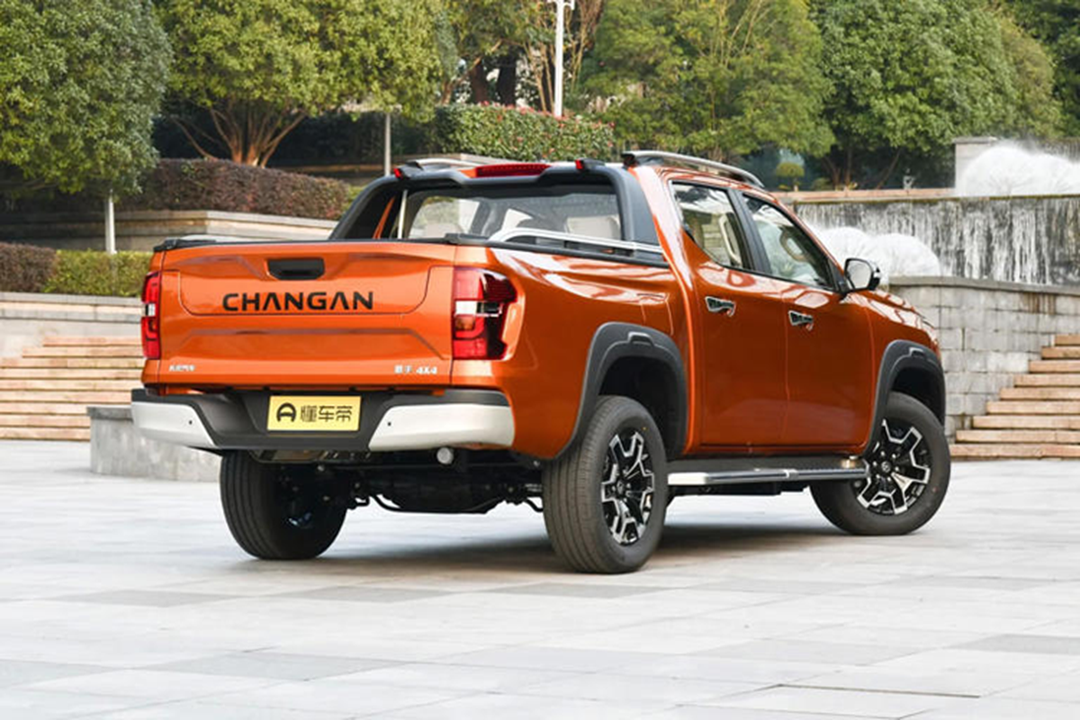 Changan Hunter EREV - bán tải chạy điện tầm xa từ 482 triệu đồng - Hình 12 Changan Hunter EREV - ban tai chay dien tam xa tu 482 trieu dong-Hinh-12