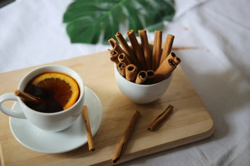 Lợi ích sức khỏe của việc uống trà quế