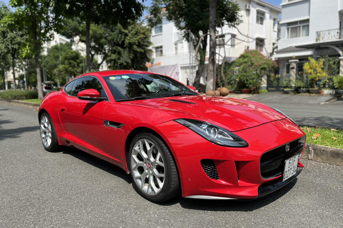 Jaguar F Type S tien ty 