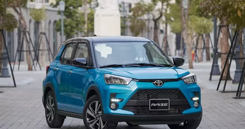 Raize bán chạy nhất Toyota, nhưng... “chạy lùi” ở thị trường ôtô Việt