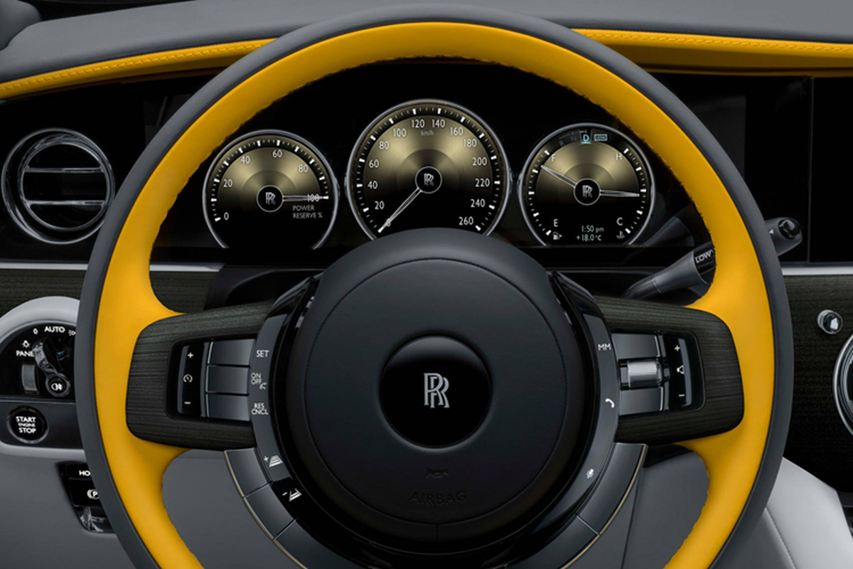 Rolls-Royce Ghost Prism bản kỷ niệm 120 năm dành cho giới đại gia - Hình 10 Rolls-Royce Ghost Prism ban ky niem 120 nam danh cho gioi dai gia-Hinh-10