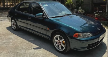 Honda Civic 30 năm tuổi tại Việt Nam rao giá vài chục triệu đồng Honda Civic 30 năm tuổi tại Việt Nam rao giá vài chục triệu đồng