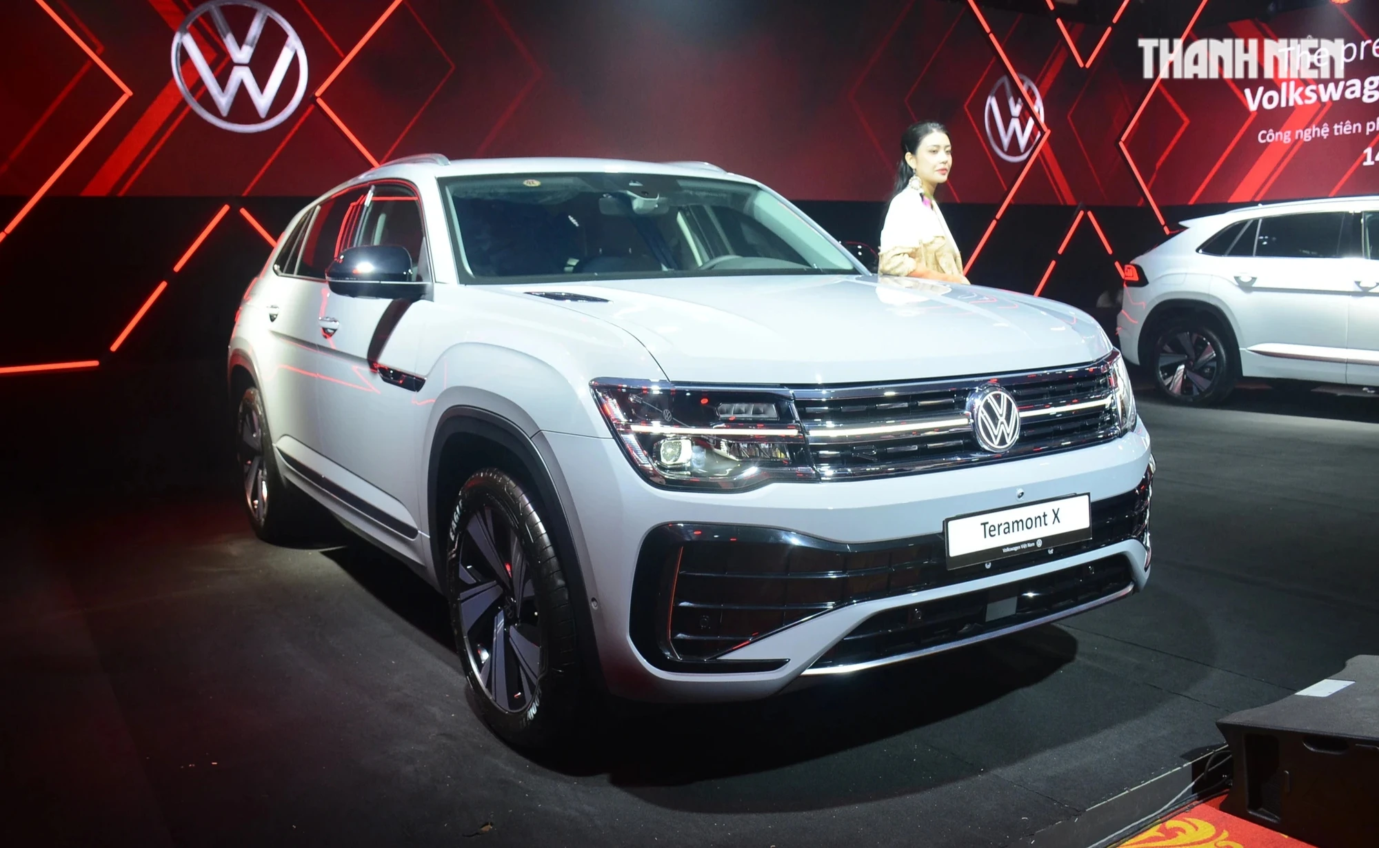 Volkswagen Teramont X có 5 chỗ ngồi, giá từ 1,998 tỉ đồng tại Việt Nam- Ảnh 2.
