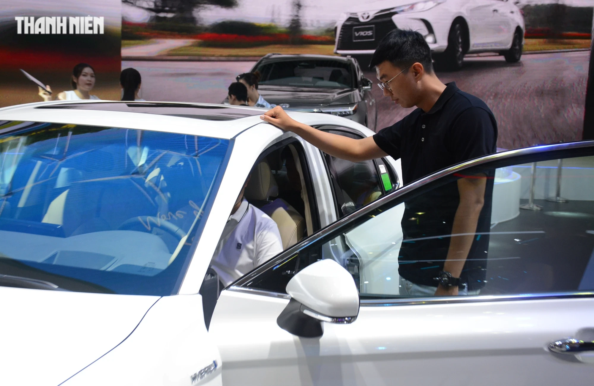 Tiêu thụ ô tô tại Việt Nam giảm 40%, phần lớn người mua chọn xe gầm cao- Ảnh 3.