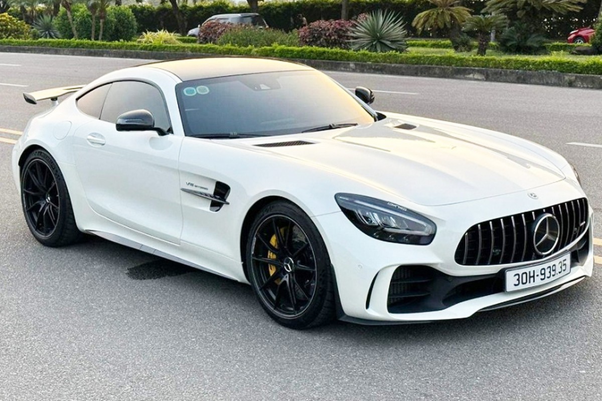 Cận cảnh Mercedes-AMG GT R giá 11,5 tỷ đầu tiên đeo biển Hà Nội - Hình 11 Can canh Mercedes-AMG GT R gia 11,5 ty dau tien deo bien Ha Noi-Hinh-11