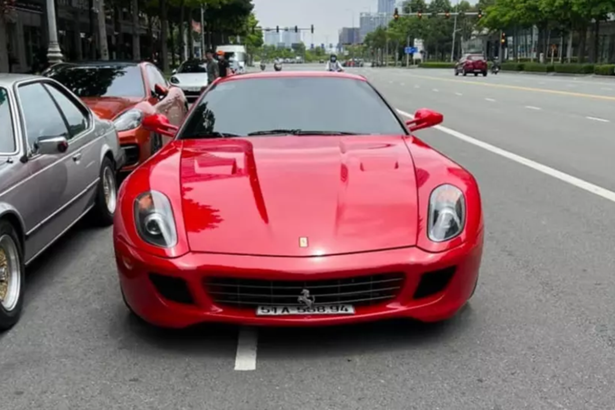 Qua Vu “yeu lai ghe cu” Ferrari 599 GTB Fiorano sau 3 nam chia tay