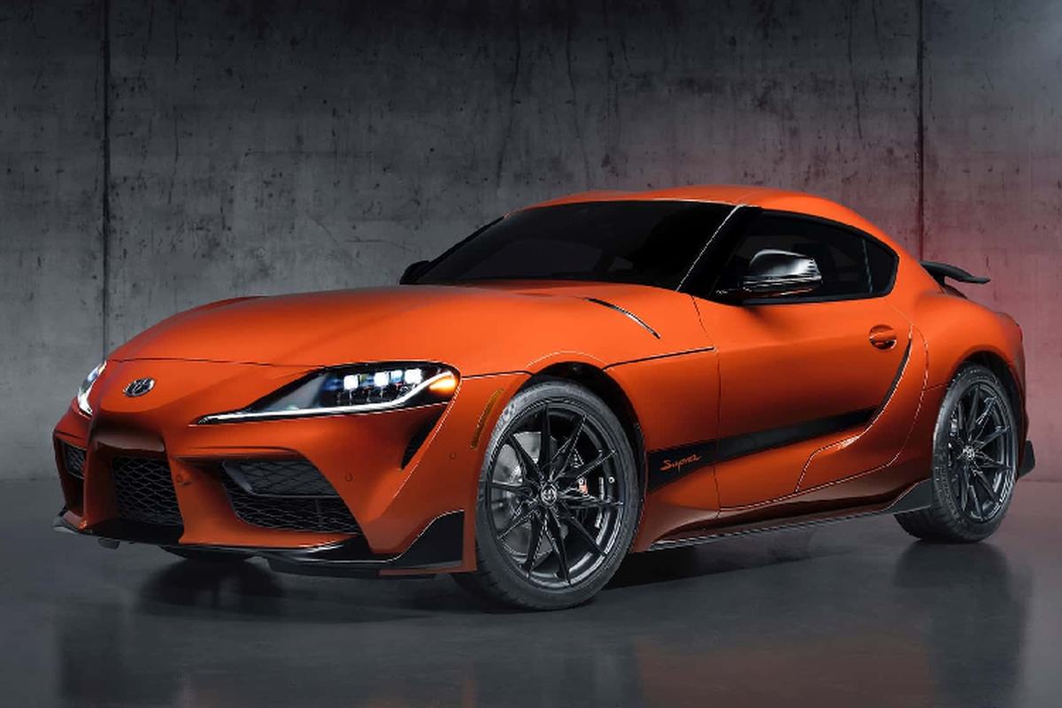 Toyota GR Supra kỷ niệm 45 năm giới hạn 450 xe màu cam Toyota GR Supra ky niem 45 nam gioi han 450 xe mau cam