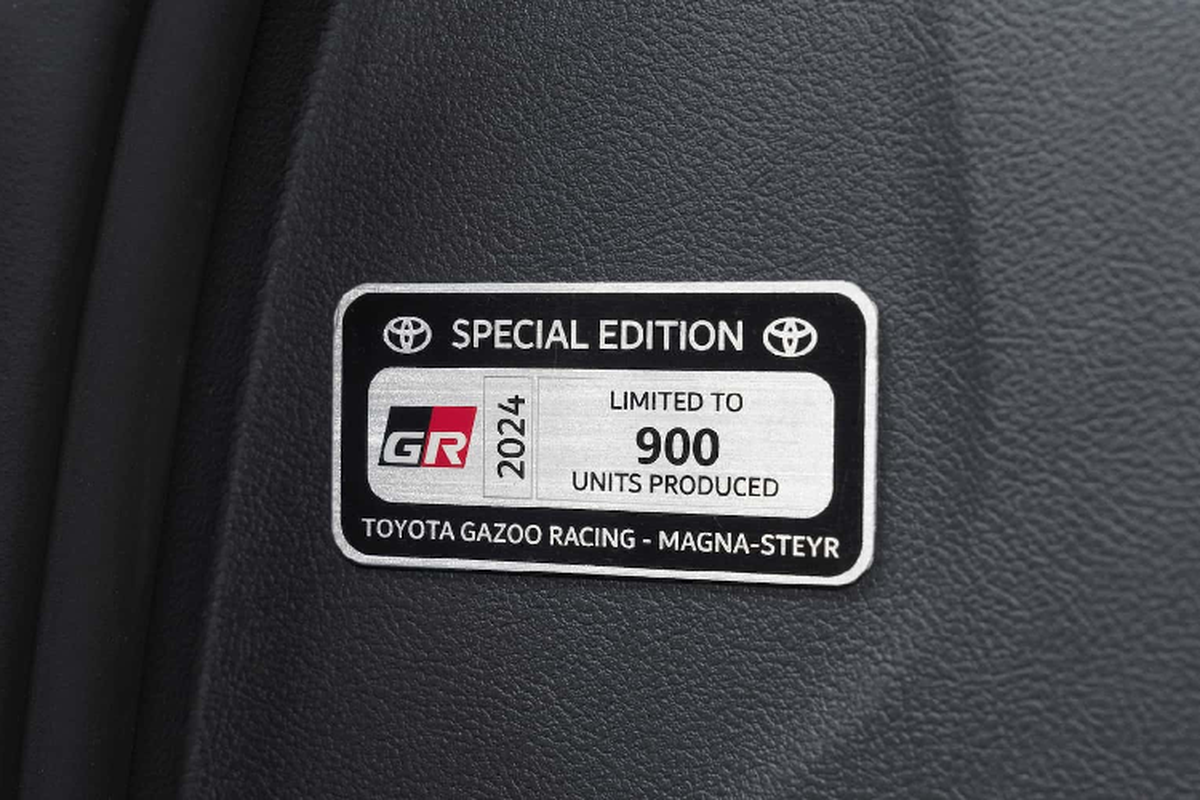 Toyota GR Supra kỷ niệm 45 năm giới hạn 450 xe màu cam - Hình 4 Toyota GR Supra ky niem 45 nam gioi han 450 xe mau cam-Hinh-4