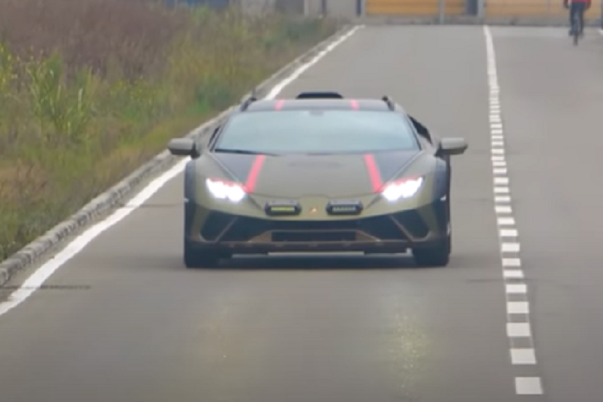 Lamborghini Huracan Sterrato 2023 - sieu xe off-road lan dau 