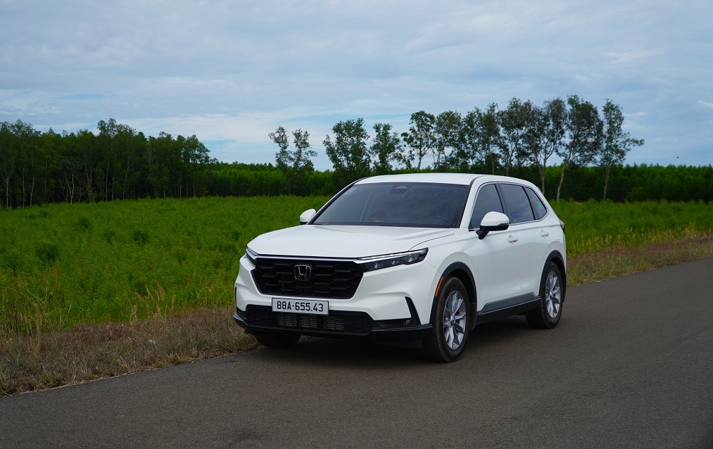 Crossover cỡ trung: Mazda CX-5 bán 600 xe, vẫn bỏ xa Ford Territory, Honda CR-V- Ảnh 3. Crossover cỡ trung: Mazda CX-5 bán 600 xe, vẫn bỏ xa Ford Territory, Honda CR-V- Ảnh 3.