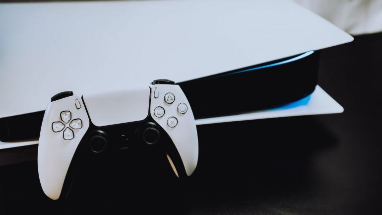 PlayStation 5 mới sẽ có bộ xử lý ‘tí hon’ và tản nhiệt tốt hơn - Ảnh 1.