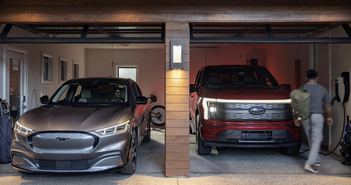 Doanh số xe điện không như kỳ vọng, nhiều hãng chuyển hướng sang xe hybrid Doanh số xe điện không như kỳ vọng, nhiều hãng chuyển hướng sang xe hybrid