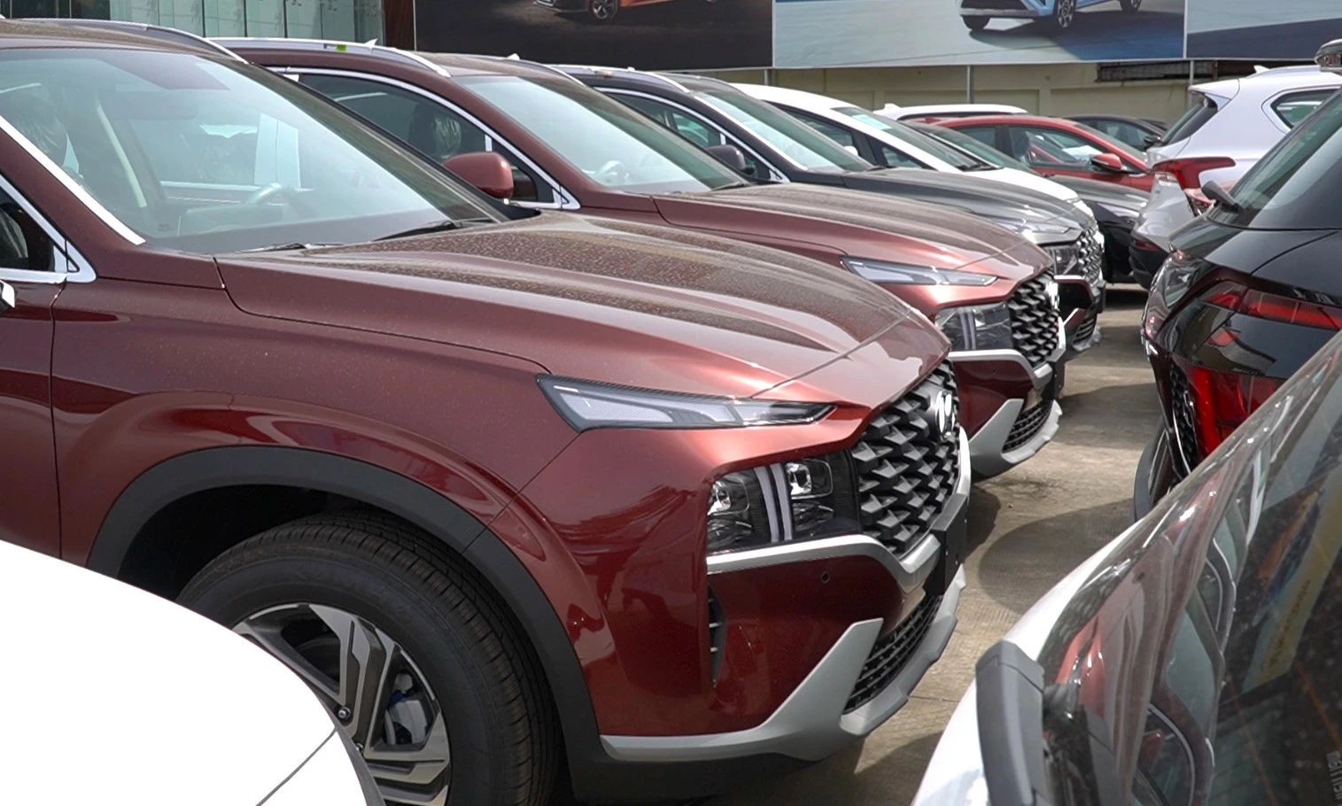 Doanh số hồi phục, bộ đôi Hyundai Santa Fe và Tucson... tăng giá trở lại - Ảnh 3. Doanh số hồi phục, bộ đôi Hyundai Santa Fe và Tucson... tăng giá trở lại - Ảnh 3.