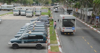 Phí học lái xe ô tô tại các trung tâm đồng loạt gia tăng Phí học lái xe ô tô tại các trung tâm đồng loạt gia tăng