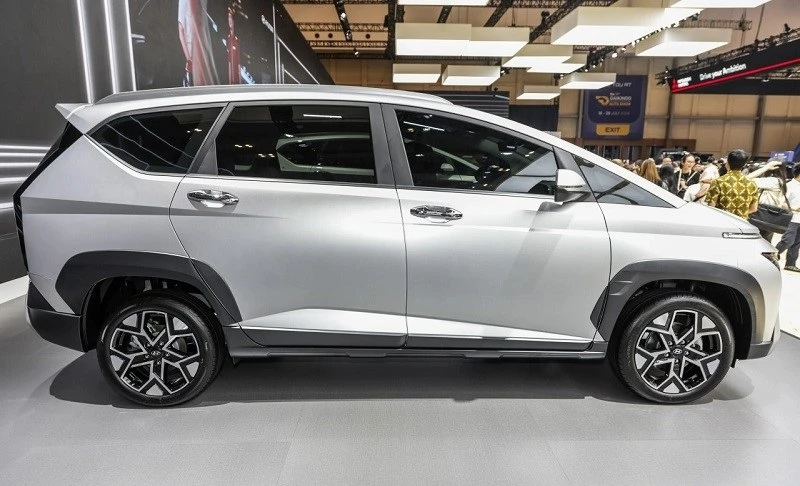 Hyundai Stargazer X trang bị 'xịn', thách thức Mitsubishi Xpander Cross   - Ảnh 2.