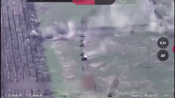 Xe tăng 'giáp mai rùa' Nga bị phá hủy ngay lần đầu xung trận