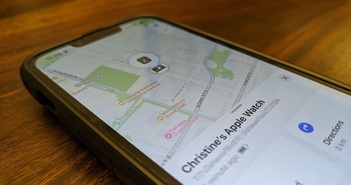 Bỗng 1 ngày gái lạ lăm lăm iPhone bấm chuông cửa - 'Chúc mừng' bạn sắp bị lừa? Bỗng 1 ngày gái lạ lăm lăm iPhone bấm chuông cửa - 'Chúc mừng' bạn sắp bị lừa?
