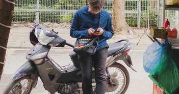 Smartphone chiếm nhiều thời gian mỗi ngày của người Việt Smartphone chiếm nhiều thời gian mỗi ngày của người Việt