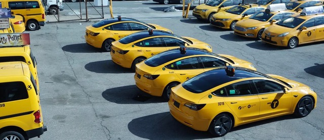 Người dùng xe điện Tesla sắp có nền tảng chạy taxi kiếm thêm thu nhập