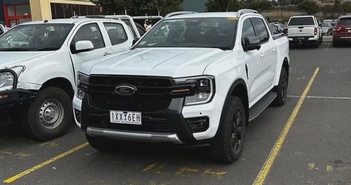 Ford Ranger 2025 bản động cơ hybrid xuất hiện trên đường phố Ford Ranger 2025 bản động cơ hybrid xuất hiện trên đường phố