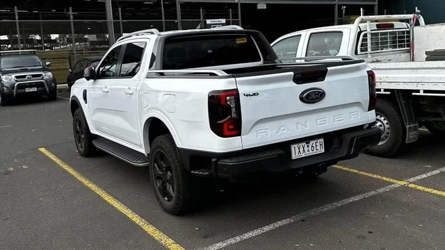 Ford Ranger 2025 bản động cơ hybrid xuất hiện trên đường phố- Ảnh 3.