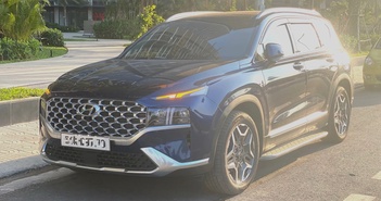 Xe cũ Hyundai Santa Fe 2021 ngang giá Honda CR-V mới, có nên mua?