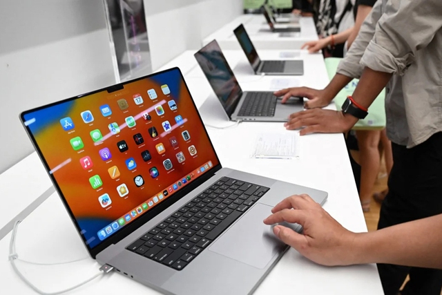 Apple nói gì khi tiếp tục ra mắt MacBook với RAM 8 GB