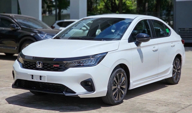 Honda City tiếp tục là mẫu xe bán chạy nhất với 1.043 xe, tăng 403 xe so với tháng 2.2024