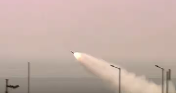 Ấn Độ thử thành công tên lửa phòng không tầm ngắn tự phát triển