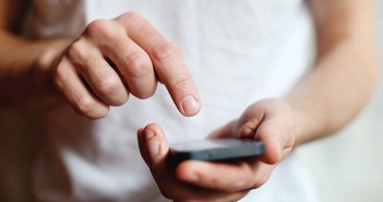 Tá hỏa vì tự dưng bị báo nợ ngân hàng 86 tỷ đồng Tá hỏa vì tự dưng bị báo nợ ngân hàng 86 tỷ đồng