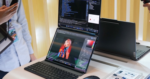 Lenovo đưa loạt laptop từng giới thiệu tại CES 2024 về khu vực Đông Nam Á, ấn tượng nhất vẫn là chiếc laptop Yoga 2 màn hình