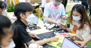 80% người mua điện thoại sắm thêm phụ kiện 80% người mua điện thoại sắm thêm phụ kiện