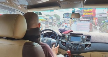 Làm gì để bước vào xe không bị 'ngộp' khi đậu ô tô dưới nắng nóng lâu? Làm gì để bước vào xe không bị 'ngộp' khi đậu ô tô dưới nắng nóng lâu?