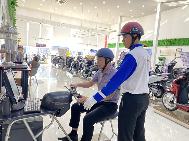 Honda Việt Nam tuyên dương các HEAD xuất sắc trong đào tạo an toàn giao thông