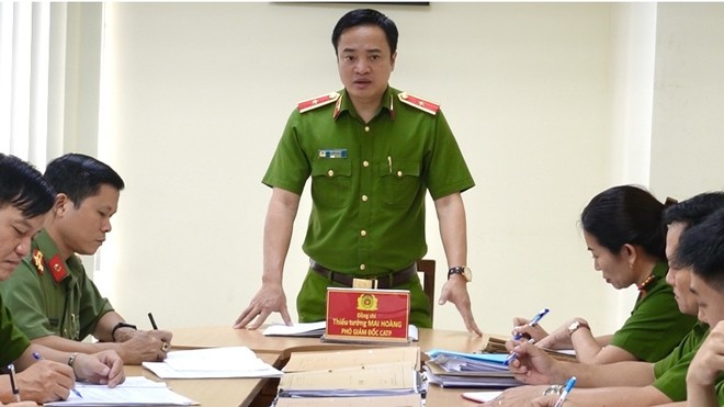 Thiếu tướng Mai Hoàng - Phó Giám đốc, Thủ trưởng Cơ quan Cảnh sát điều tra Công an TP.HCM chỉ đạo xác lập chuyên án để đấu tranh với tội phạm. (Ảnh: CACC)