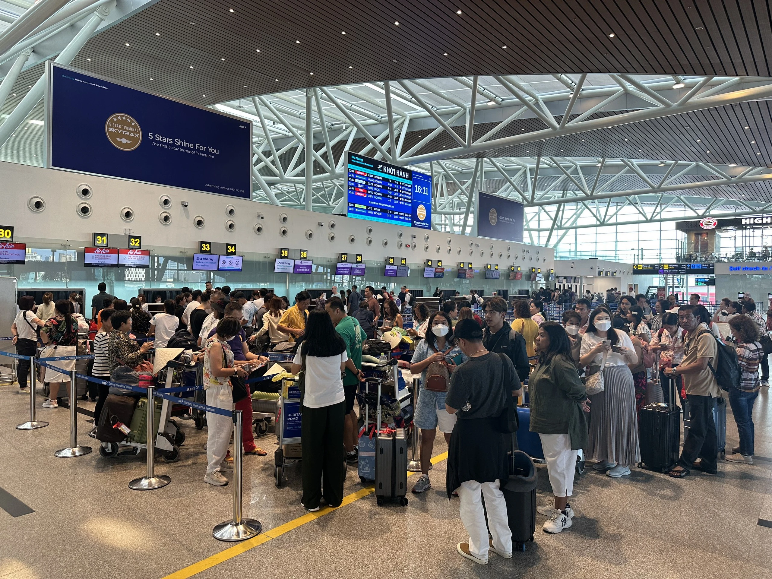 Ứng dụng trí tuệ nhân tạo rút ngắn thủ tục tại sân bay Đà Nẵng