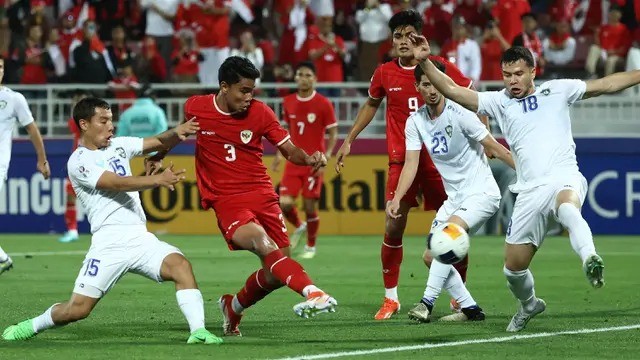 U23 Indonesia (đỏ) thua ở bán kết U23 châu Á 2024