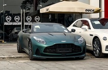 Siêu xe Aston Martin DB12 bất ngờ xuất hiện tại Hà Nội, giá dự kiến trên 15 tỷ đồng