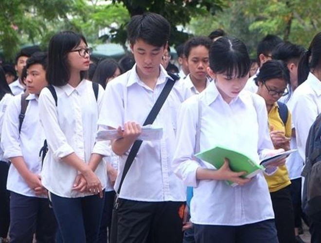Còn hơn 1 tháng nữa, gần 100.000 học sinh Hà Nội sẽ bước vào kỳ thi tuyển sinh lớp 10 công lập năm học 2024-2025 Còn hơn 1 tháng nữa, gần 100.000 học sinh Hà Nội sẽ bước vào kỳ thi tuyển sinh lớp 10 công lập năm học 2024-2025