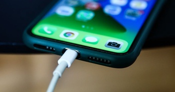 Vì sao Apple không hỗ trợ sạc siêu nhanh cho iPhone? Vì sao Apple không hỗ trợ sạc siêu nhanh cho iPhone?