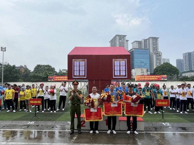 3 phường Khương Thượng, Cát Linh, Văn Chương dành giải Ba cuộc thi.