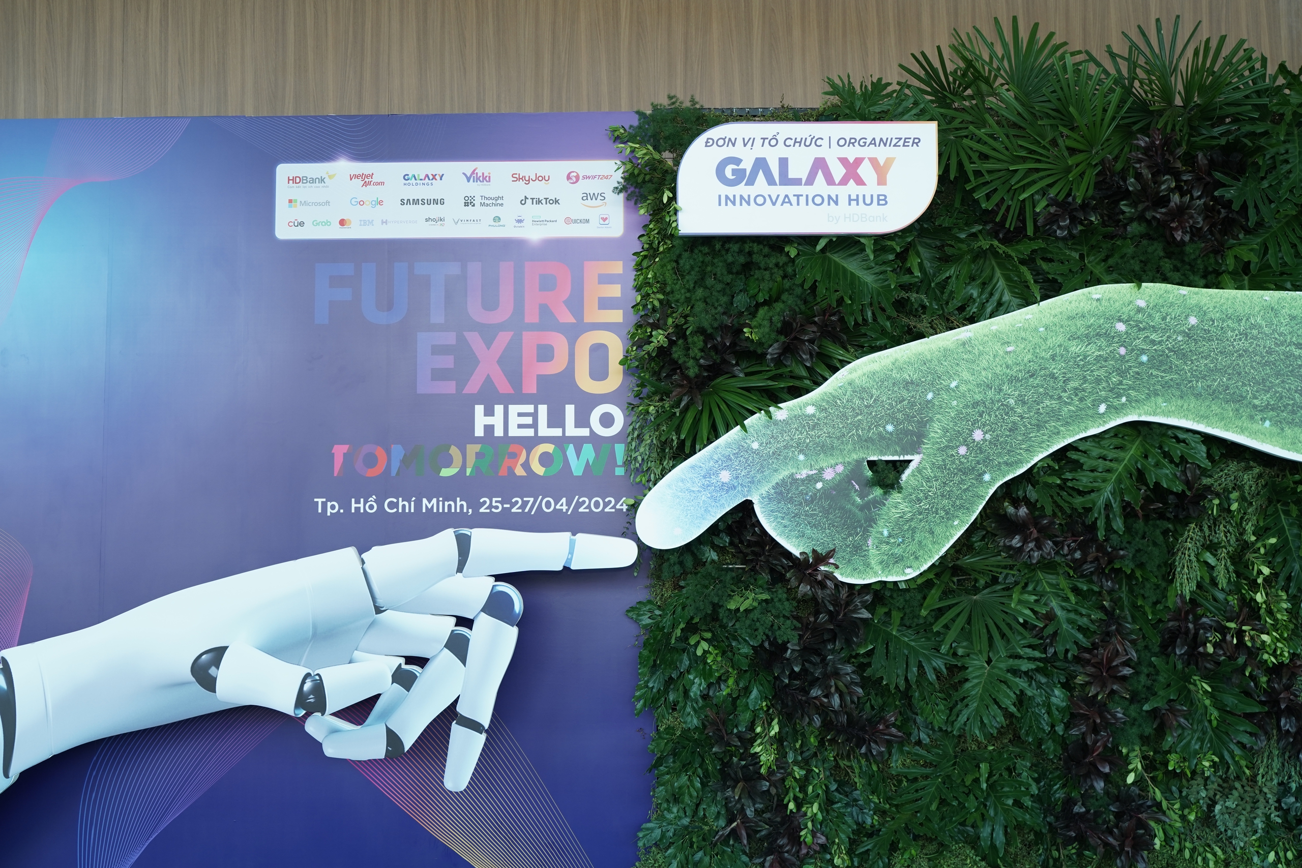 Sôi động Future Expo: Cùng "sống ảo" với robot, “phá đảo” game AI và "cháy" hết mình cùng âm nhạc